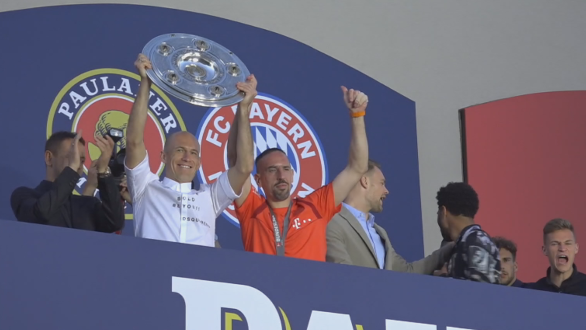 Germany: FC Bayern Munich players hit the beer garden with Bundesliga trophy