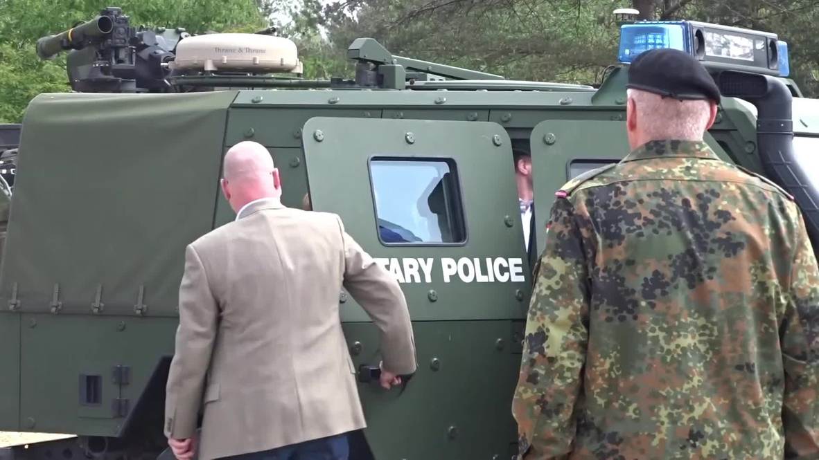 Germany: Merkel attends NATO rapid reaction force drills in Munster