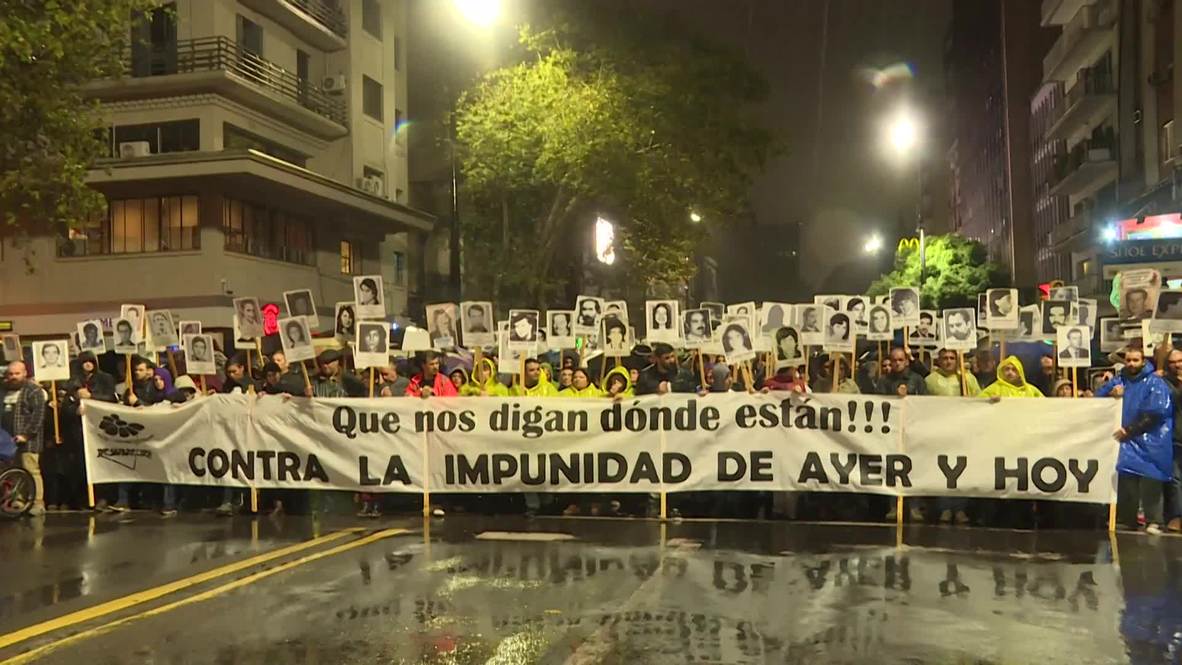 Uruguay: Miles de personas se unen a la Marcha del Silencio para exigir justicia por los desaparecidos