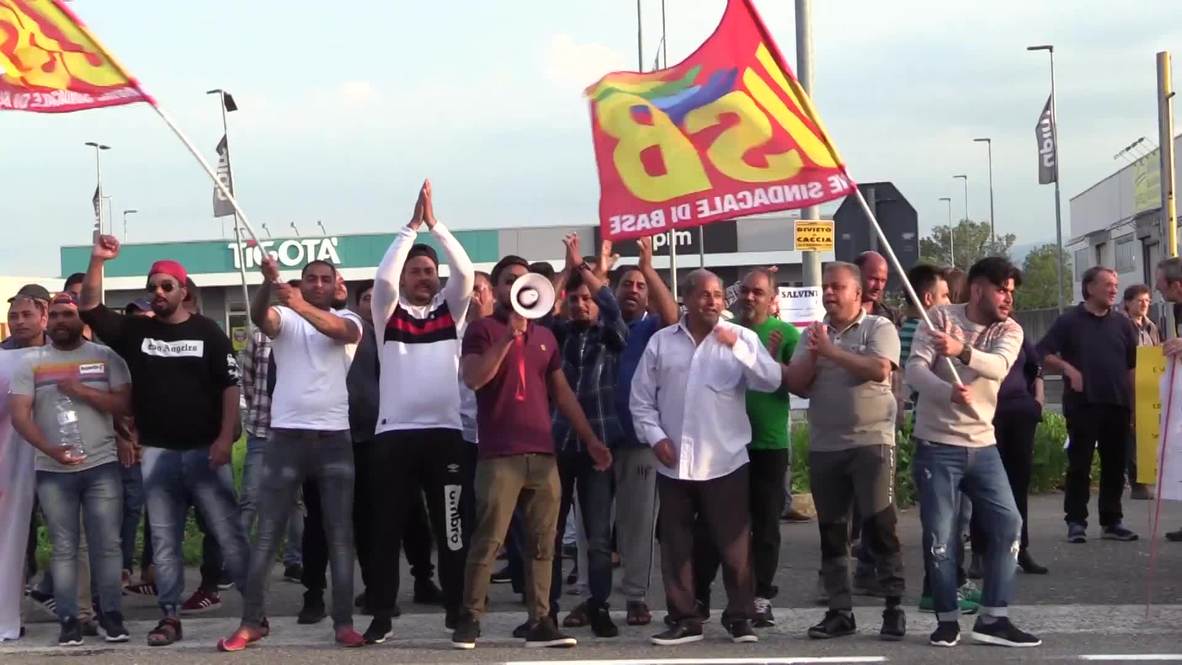 Italy: Protesters greet last stop of Salvini electoral campaign