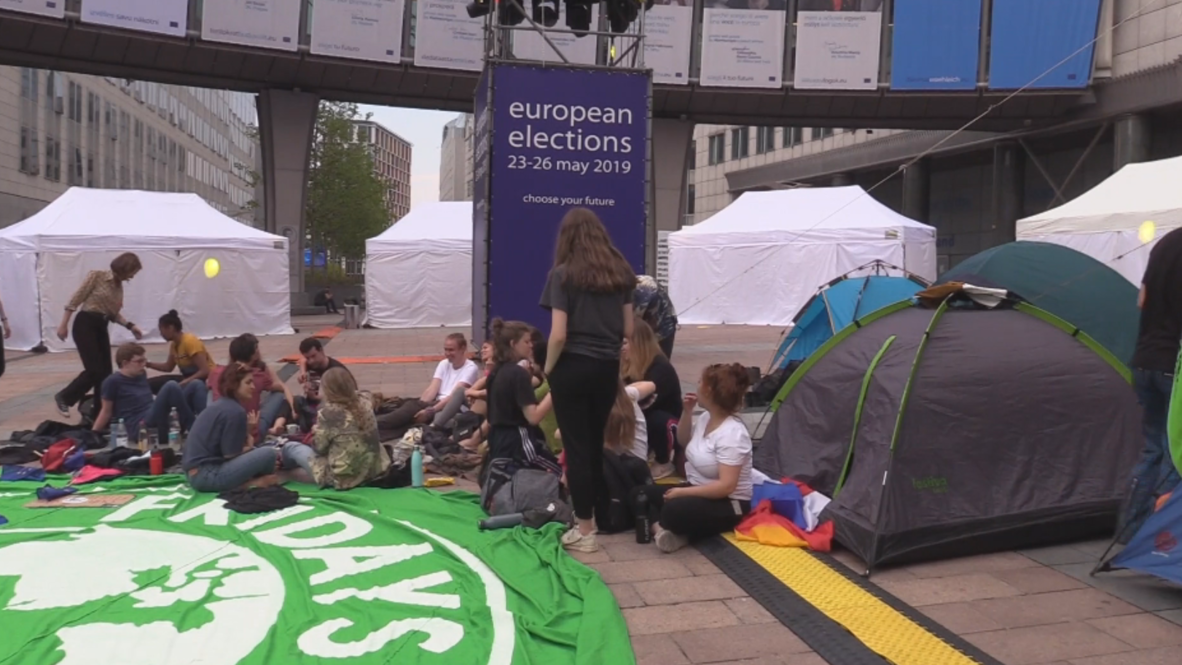 Belgium: Young climate activists camp in front of EU Parliament during elections