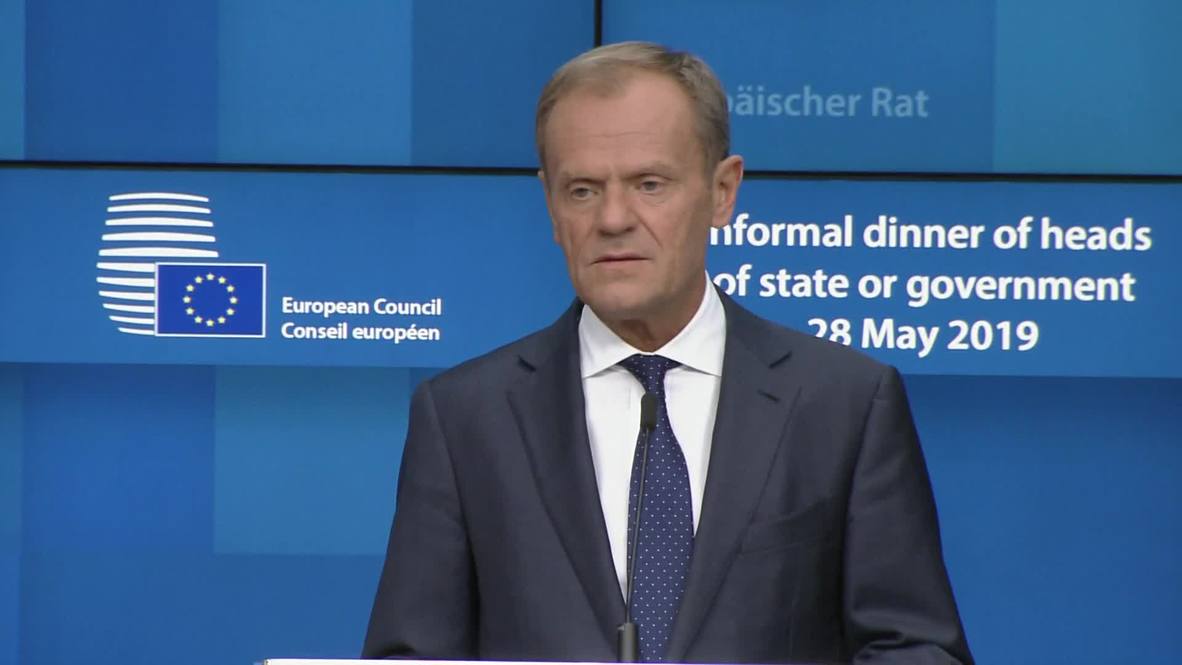 Bélgica: Tusk quiere a "al menos dos mujeres" en los principales puestos de la UE