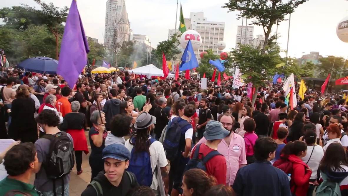 Brazil: Thousands protest against budget cuts in Sao Paulo