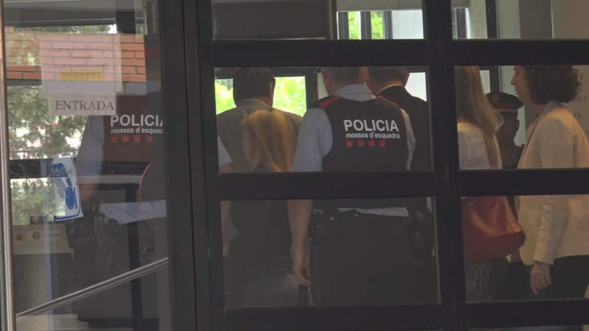 Spain: Shakira appears in court over tax evasion charges