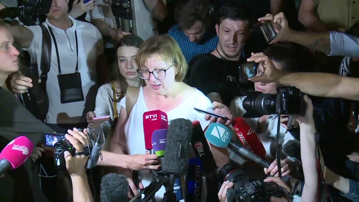 Россия: Глава онлайн издания "Медуза" рассказала о своем сотруднике Иване Голунове