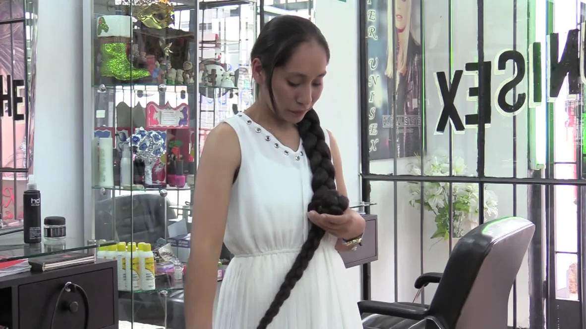 'Peruvian Rapunzel' aims to reach world record for longest locks