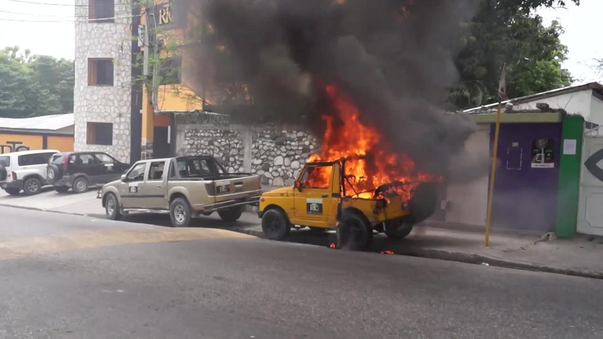 Haiti: Fires blaze as police clash with anti-govt protesters in Port-au-Prince