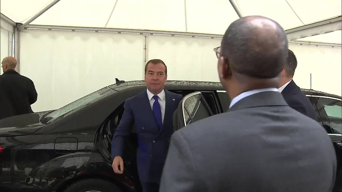 Швейцария: "Будущее за четырехдневной рабочей неделей" - Медведев на конференции МОТ