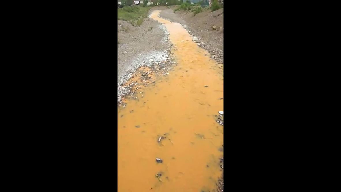 Russia: River turns toxic orange in Buryatia