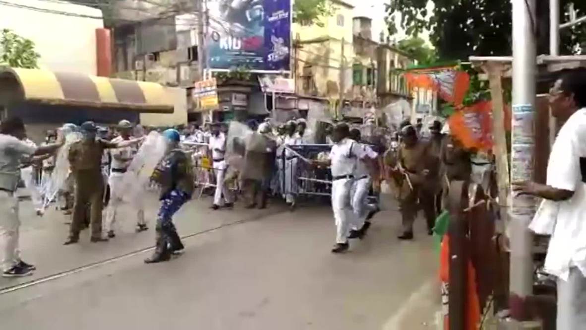 India: BJP supporters clash with police in Kolkata protests