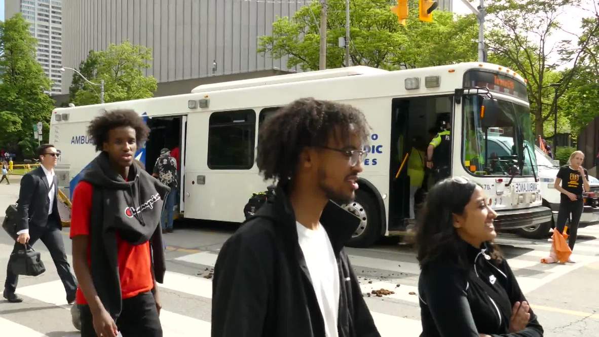 Canadá: Servicios de emergencia se despliegan tras los disparos en el desfile de los Toronto Raptors