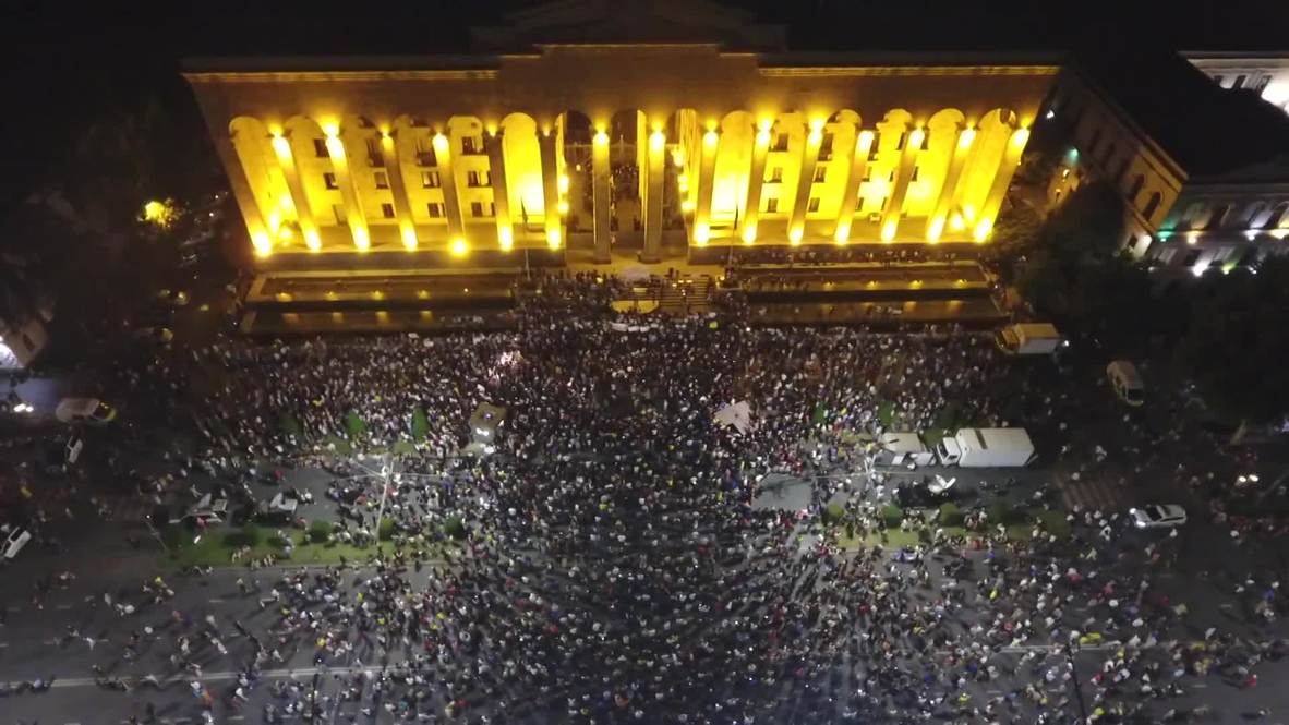 Georgia: Imágenes desde un dron muestran a multitud de manifestantes antigubernamentales