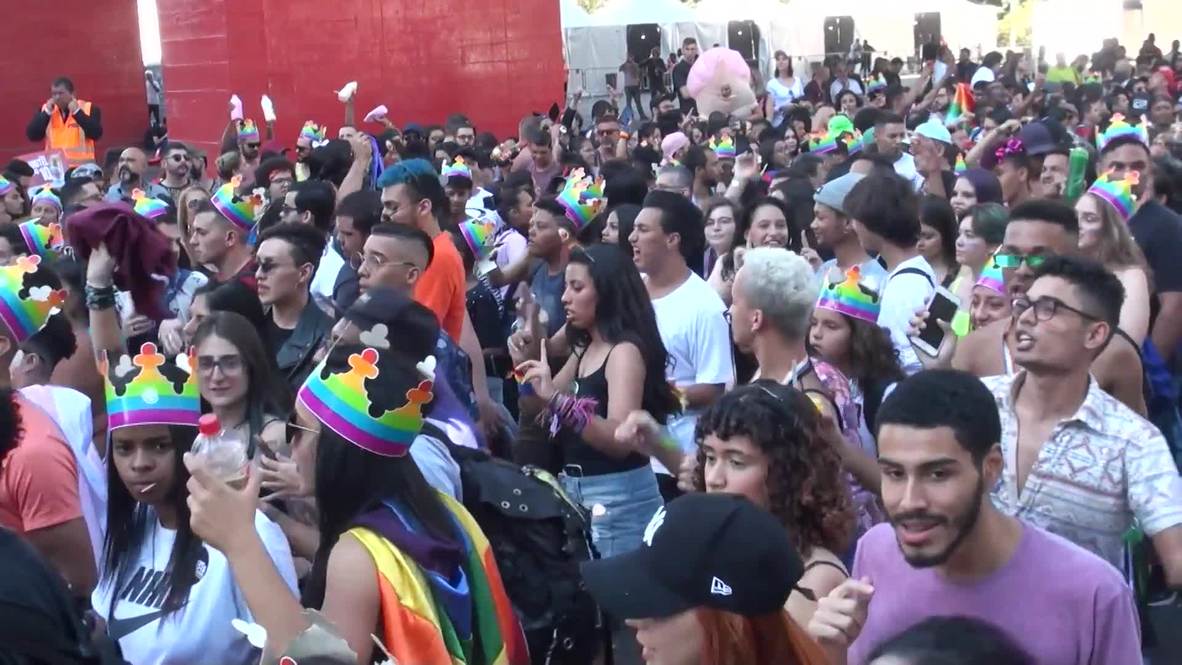 Brasil: Cientos de miles de personas en el Orgullo Gay más grande de América Latina en Sao Paulo