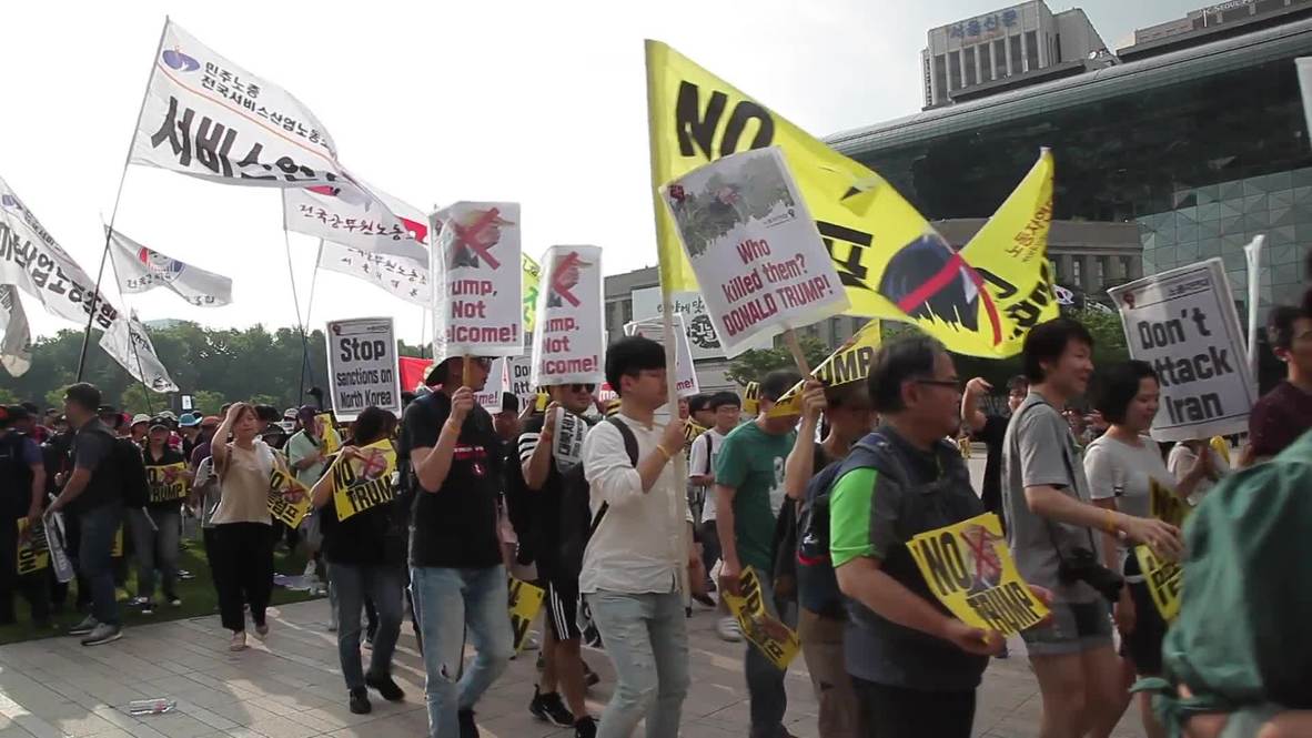 Corea del Sur: Trump es recibido con protestas a su llegada a Seúl