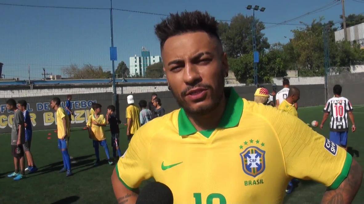 Neymar and Zlatan doppelgangers have Sao Paulo seeing double!