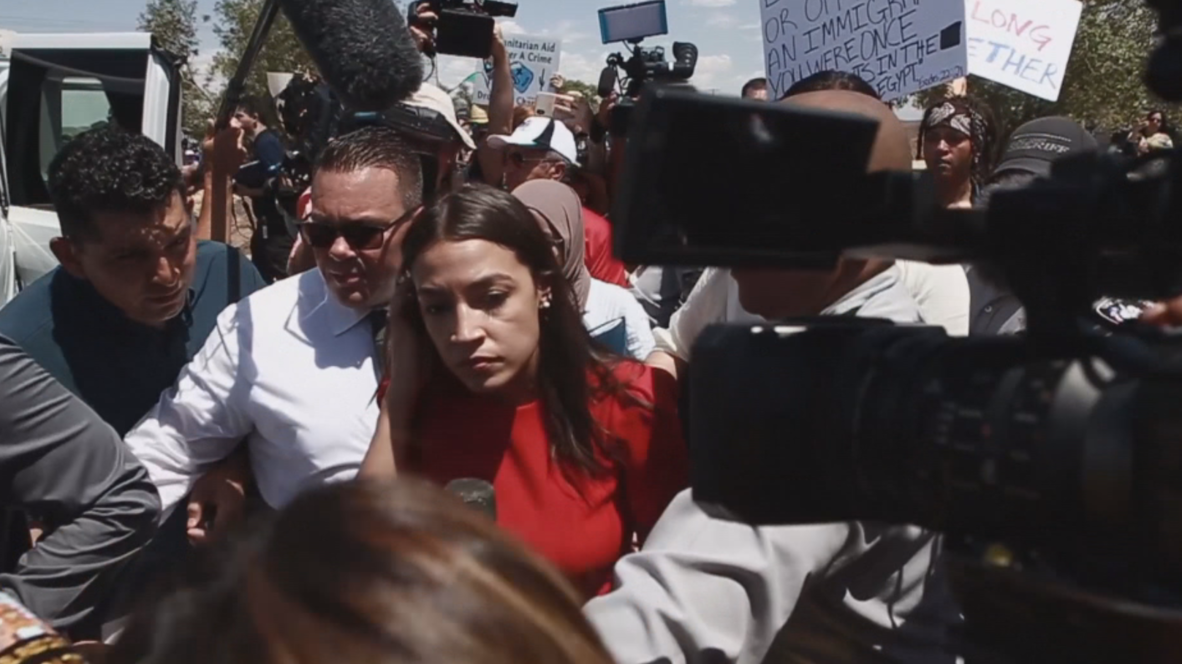 USA: Ocasio-Cortez denounces conditions at migrant centre after visit