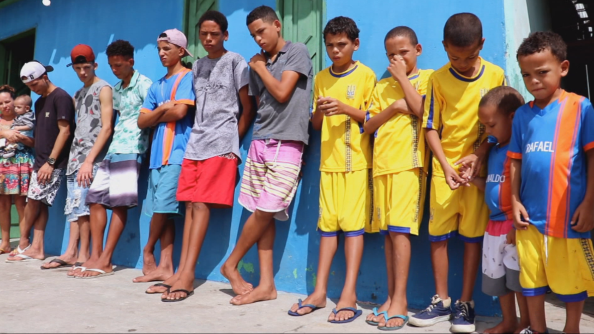 Brasil: Padre hincha del fútbol bautiza a sus 14 hijos con nombres de jugadores que comienzan con 'R'