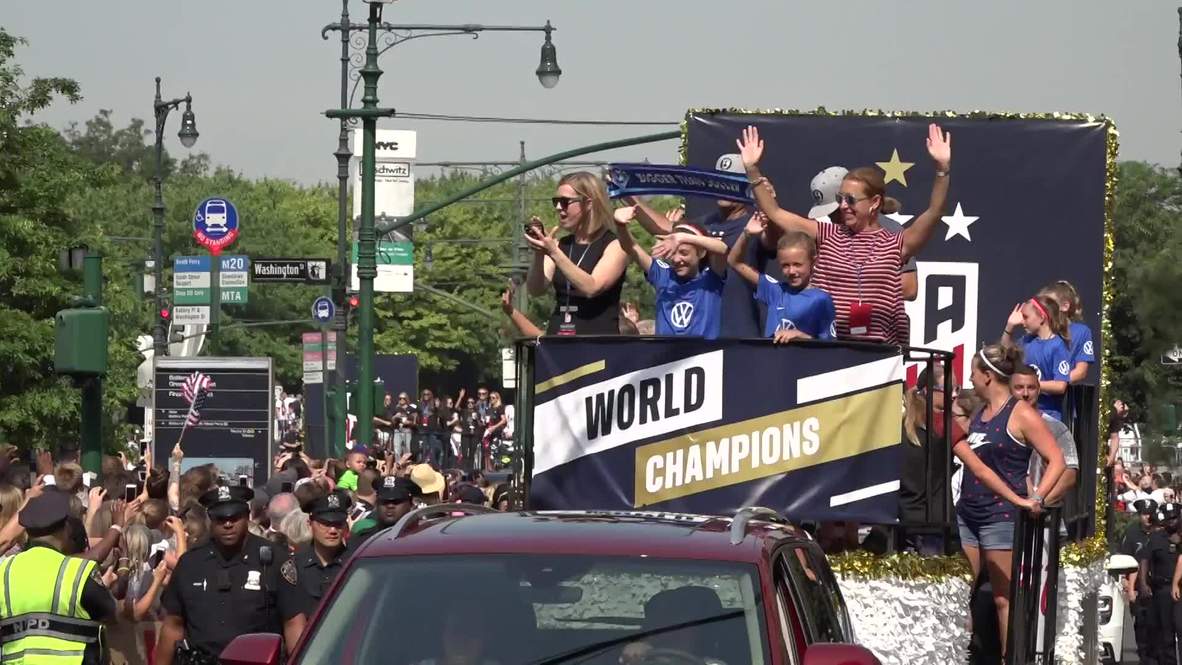 EE.UU.: Miles de personas celebran en Nueva York la victoria en el Mundial Femenino