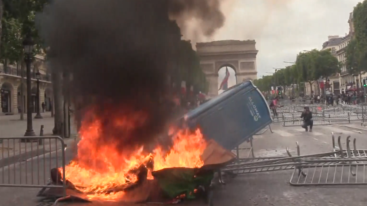 France: Fire, tear gas mark Yellow Vests march in Paris