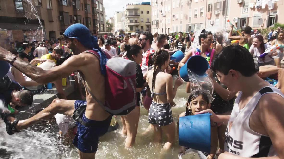 Thousands join WATER BATTLE for 'Our Lady of Mount Carmel' in Madrid