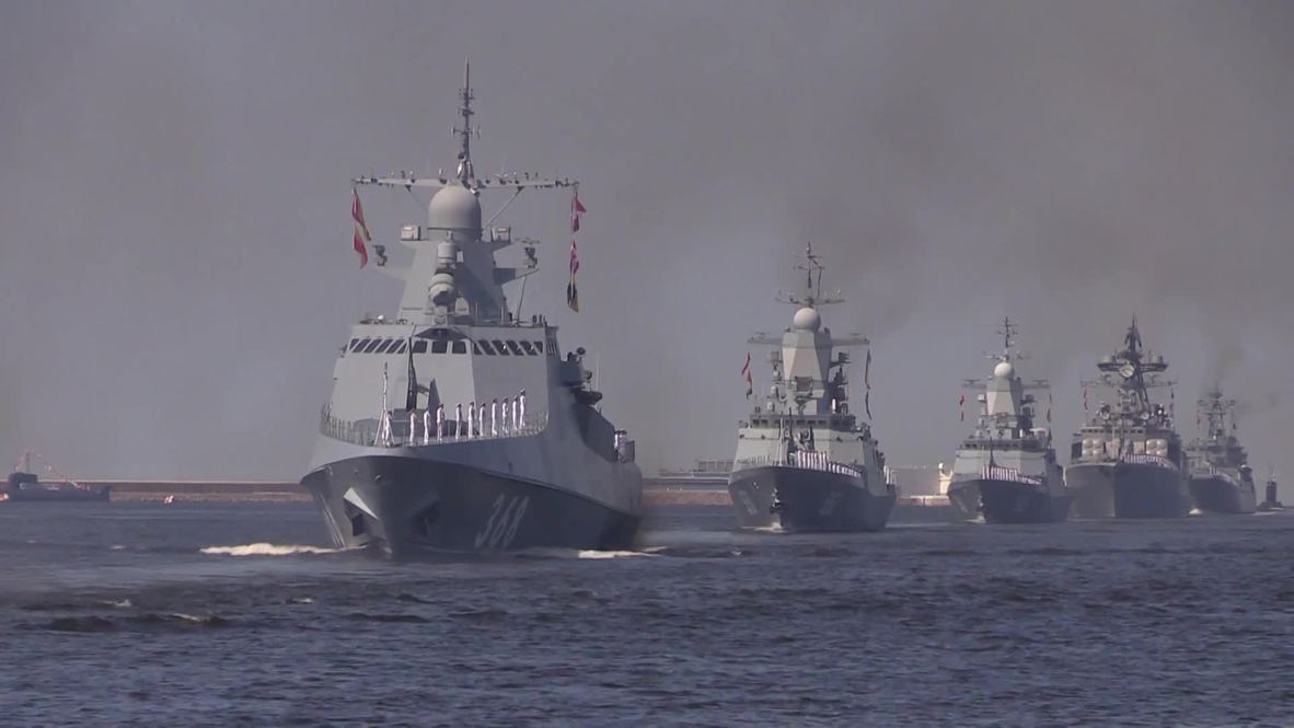 Россия: Полный вперед! В Кронштадте прошла репетиция парада ко дню ВМФ