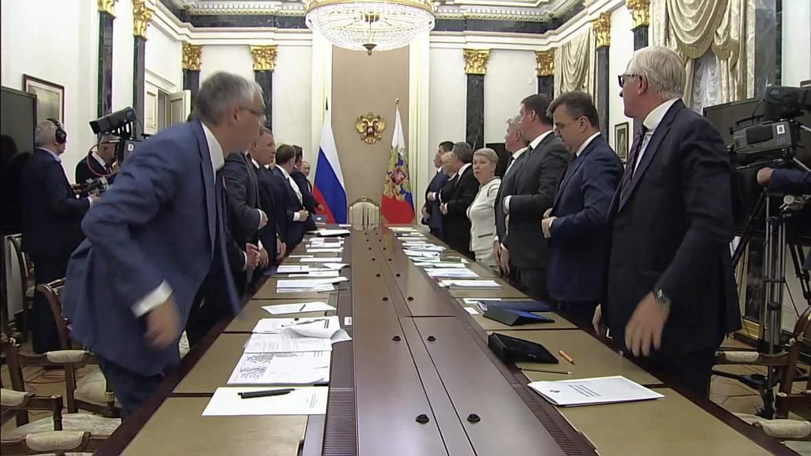 Россия: Путин выразил соболезнования семьям детей, погибших при пожаре в палаточном лагере