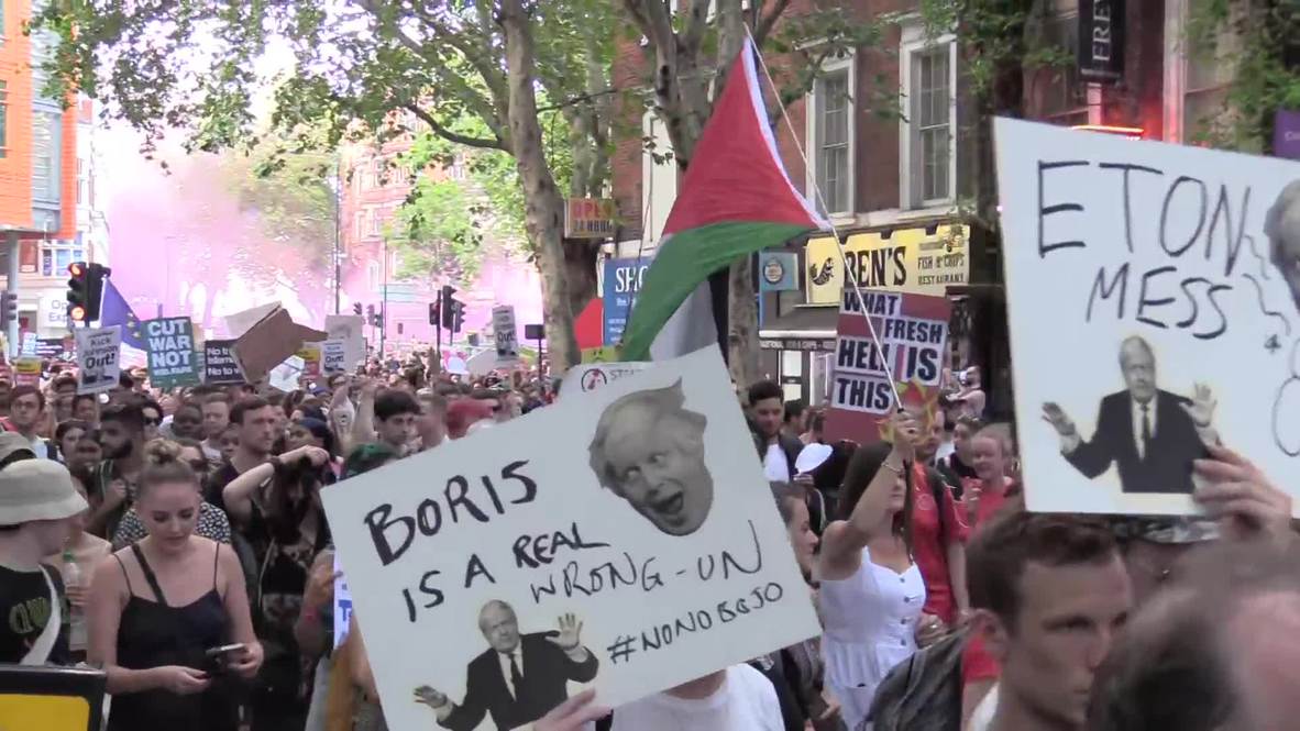 Reino Unido: 'No es mi primer ministro' manifestantes comienzan la batalla contra Boris