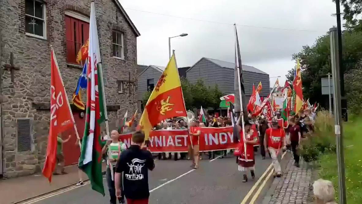 UK: Thousands join rally for Welsh independence