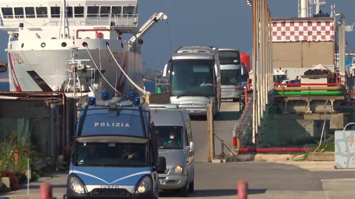 Italia: Migrantes son autorizados a desembarcar luego de acuerdo entre Salvini y miembros de la UE