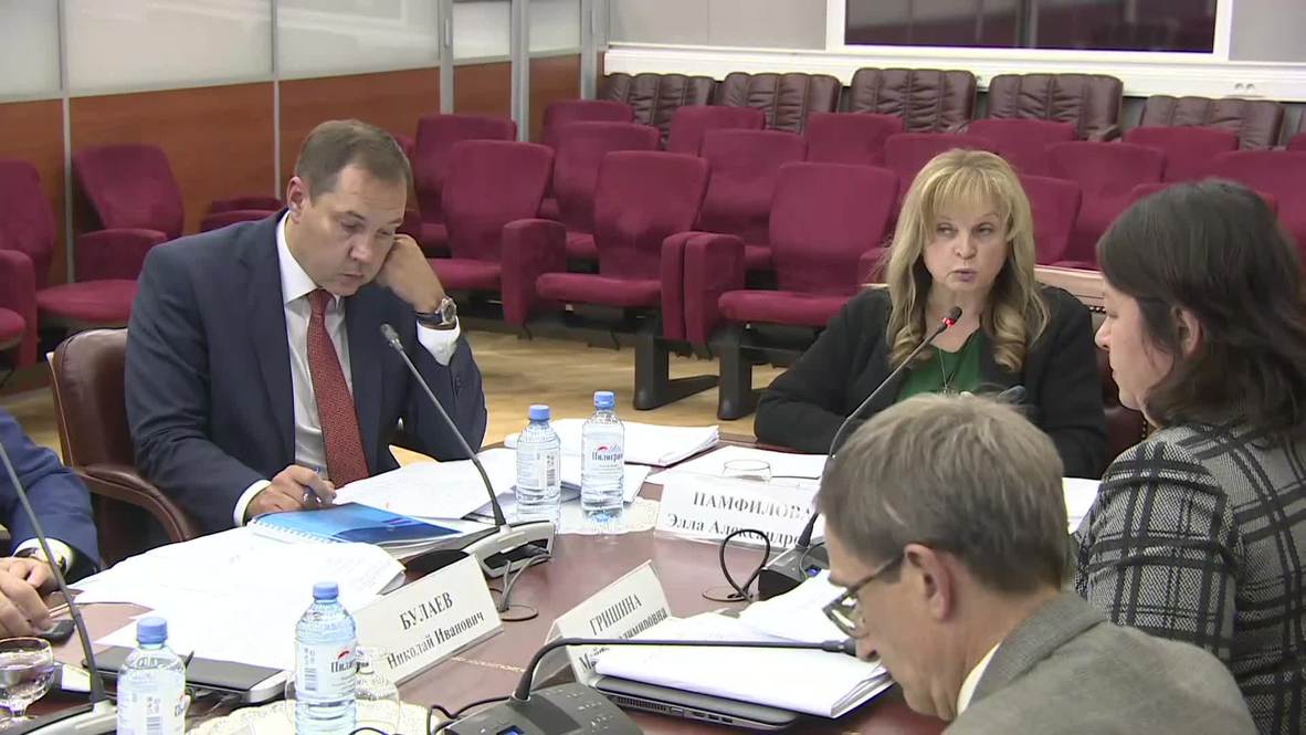 Россия: Стадия проверки подписей щекотливая, щепетильная, сложная - Памфилова кандидатам