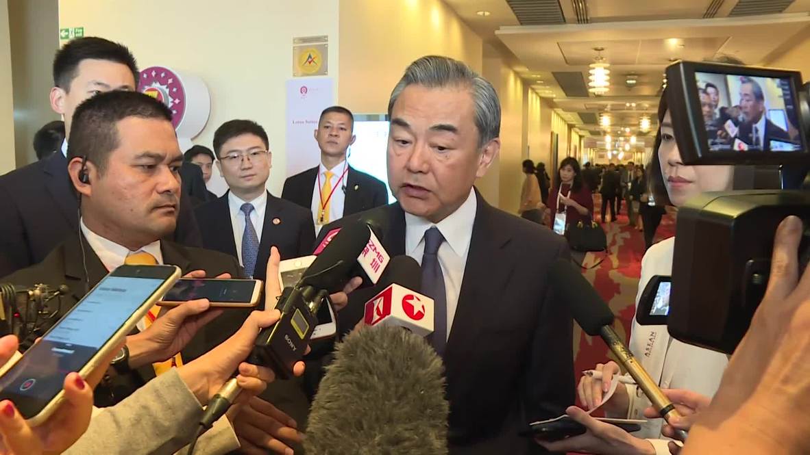 Thailand: China's FM calls on Japan and South Korea to resolve issues with 'kindness'