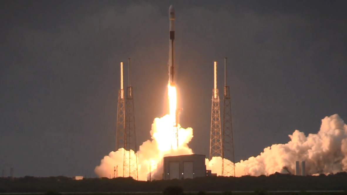 USA: SpaceX successfully launches advanced Israeli satellite AMOS-17