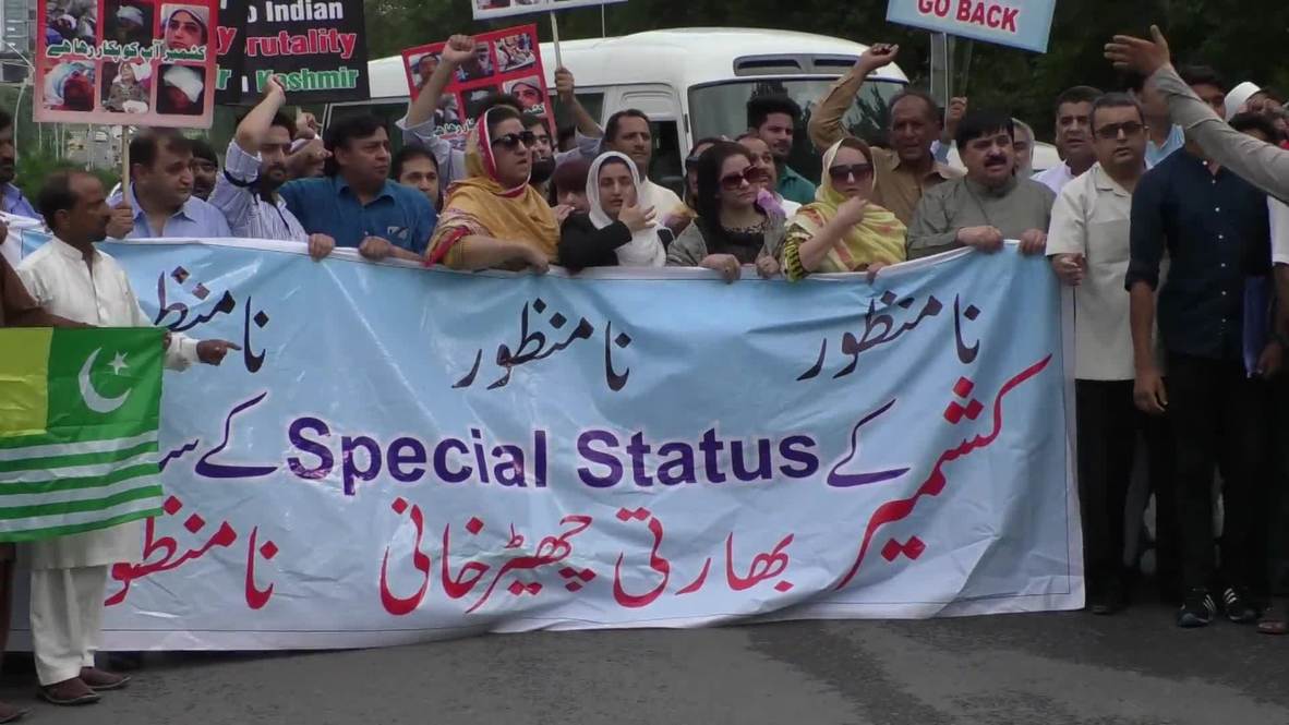Pakistan: 'Modi is a dog!' - Pro-Kashmir rally calls for cutting ties with India