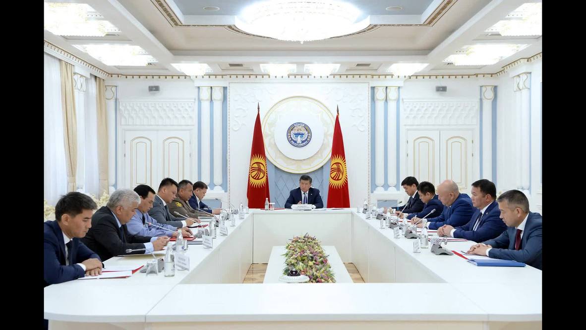 Kyrgyzstan: President Jeenbekov holds Security Council meeting after attempted arrest of ex-leader