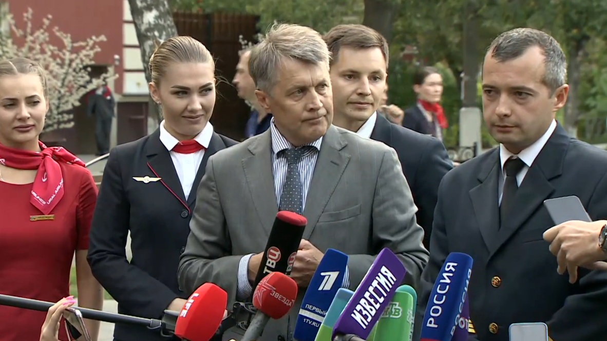 Russia: Ural Airlines pilot recalls rough landing after engine malfunction