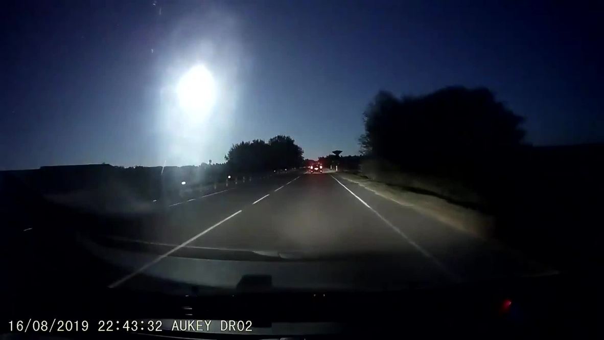 Italy: Meteorite lights up the sky in Sardinia