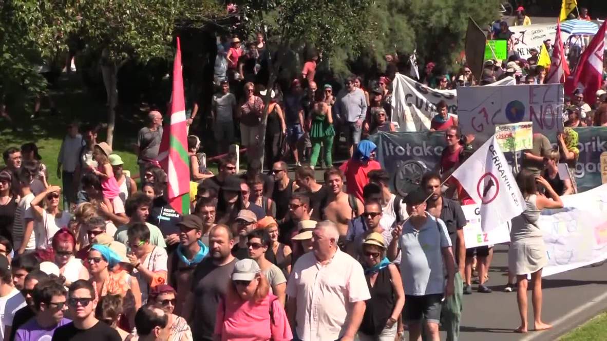 France: Hendaye protesters march against nearby G7 gathering