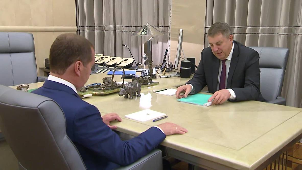 Россия: "Хороший стимул" - Медведев о проекте обеспечения врачей в Брянске жильем
