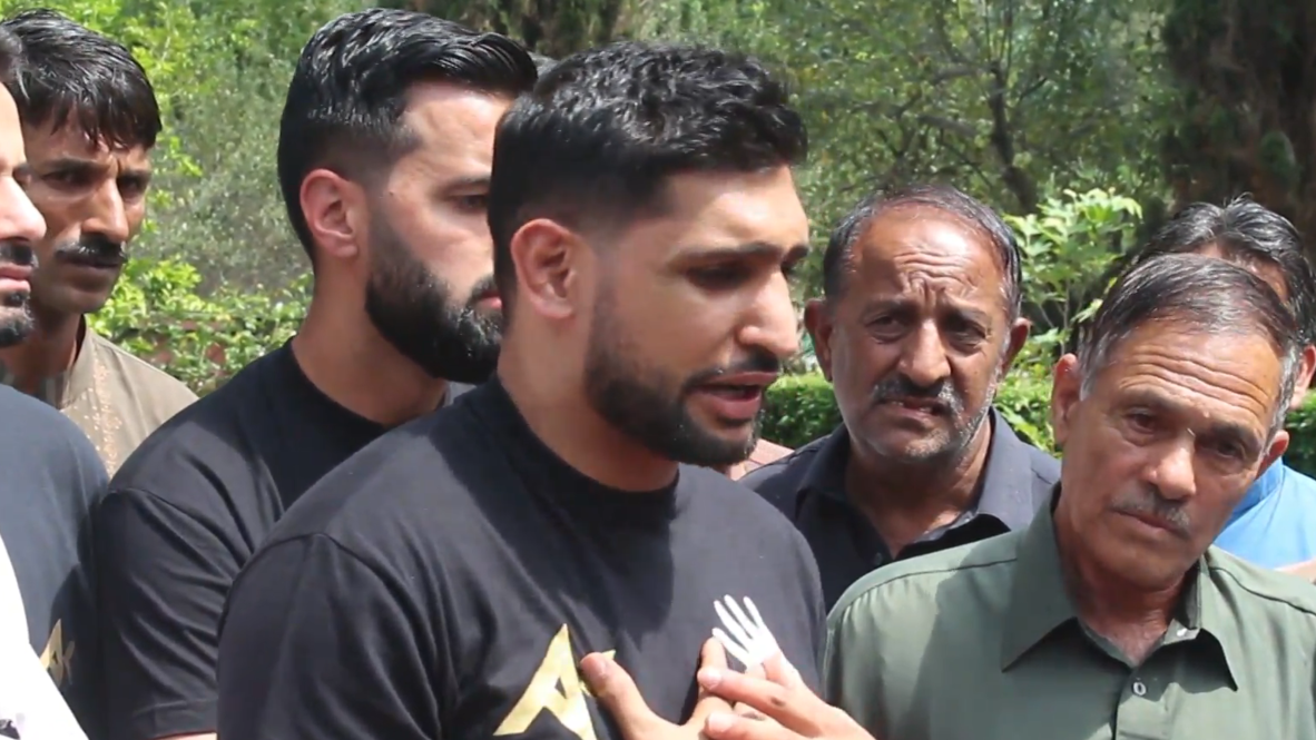 Pakistán: Boxeador británico Amir Khan visita la Línea de Control en solidaridad con Cachemira