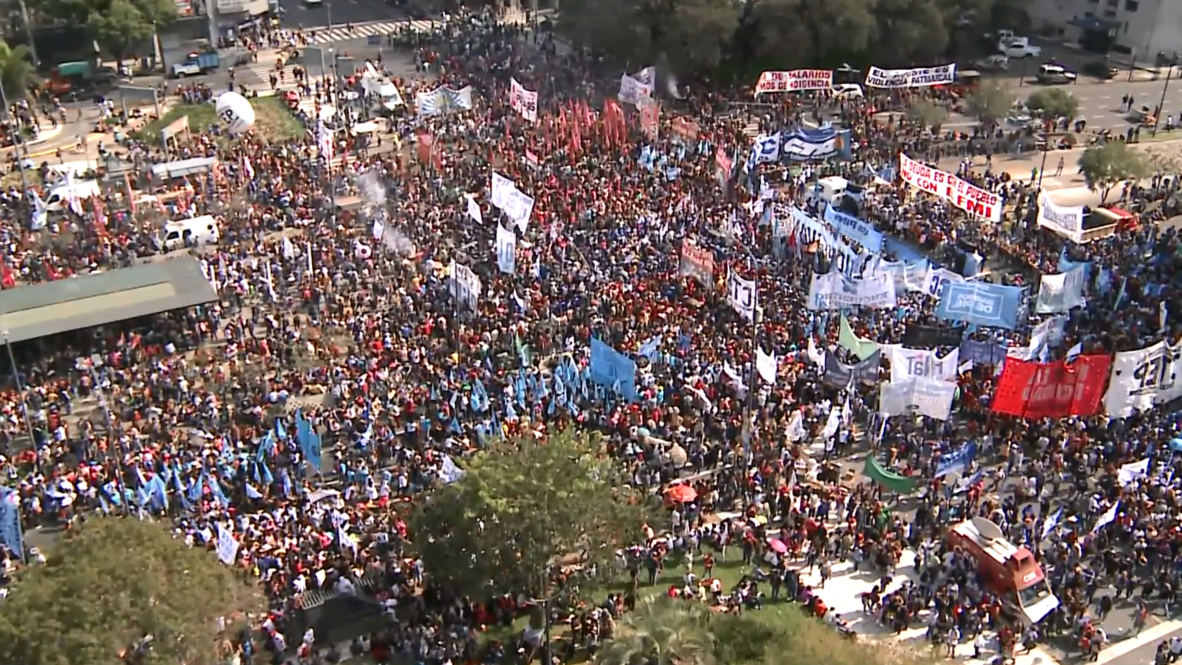 Argentina: Protestan contra Macri por el empeoramiento de las condiciones económicas