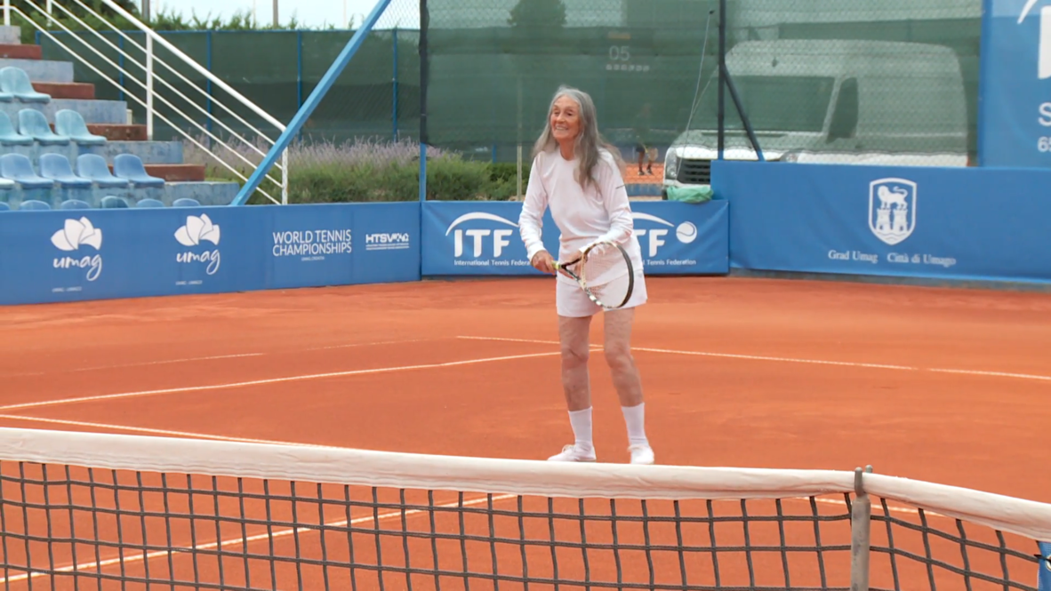 Argentine grandma achieves her tennis tournament dream at 85 years old