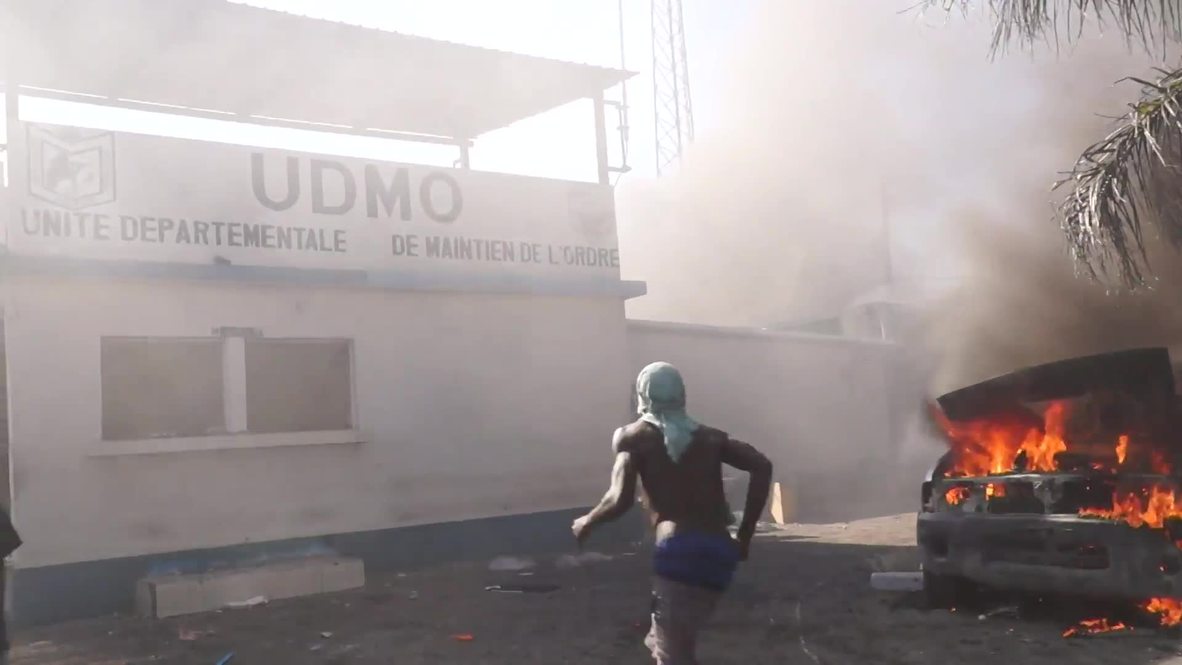 Haiti: Vehicles torched as protests against Pres. Moise and fuel shortages continue