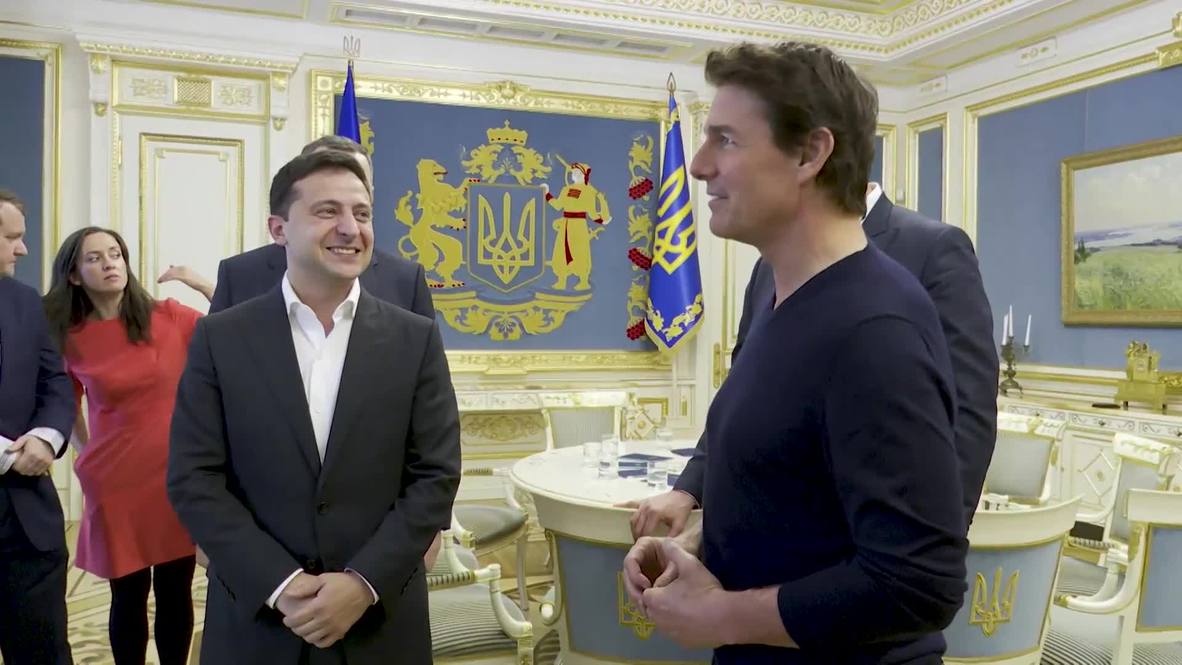 Украина: "Вы прекрасны. Как в кино". Зеленский встретился с Томом Крузом