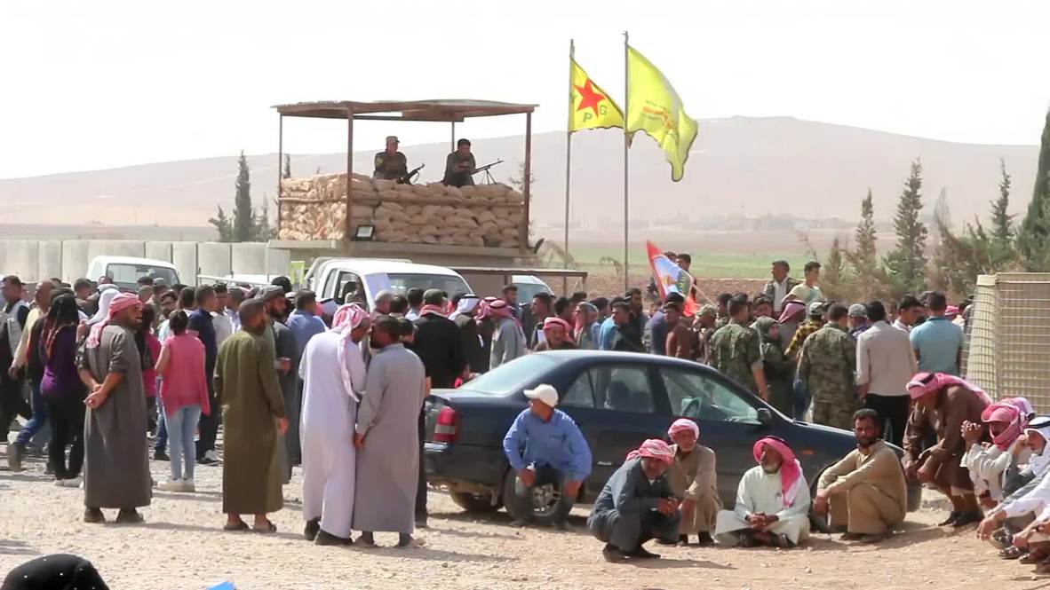 Siria: Miles protestan por la falta de representación del norte de Siria en el Comité Constitucional