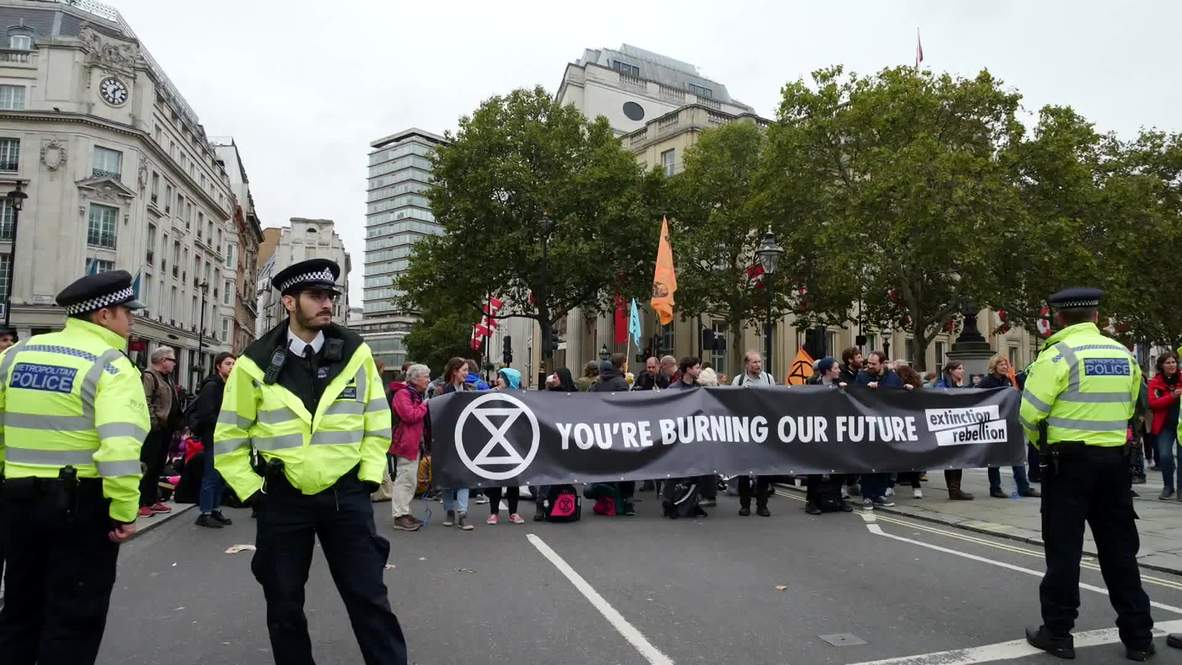 UK: Extinction rebellion activists block roads in central London