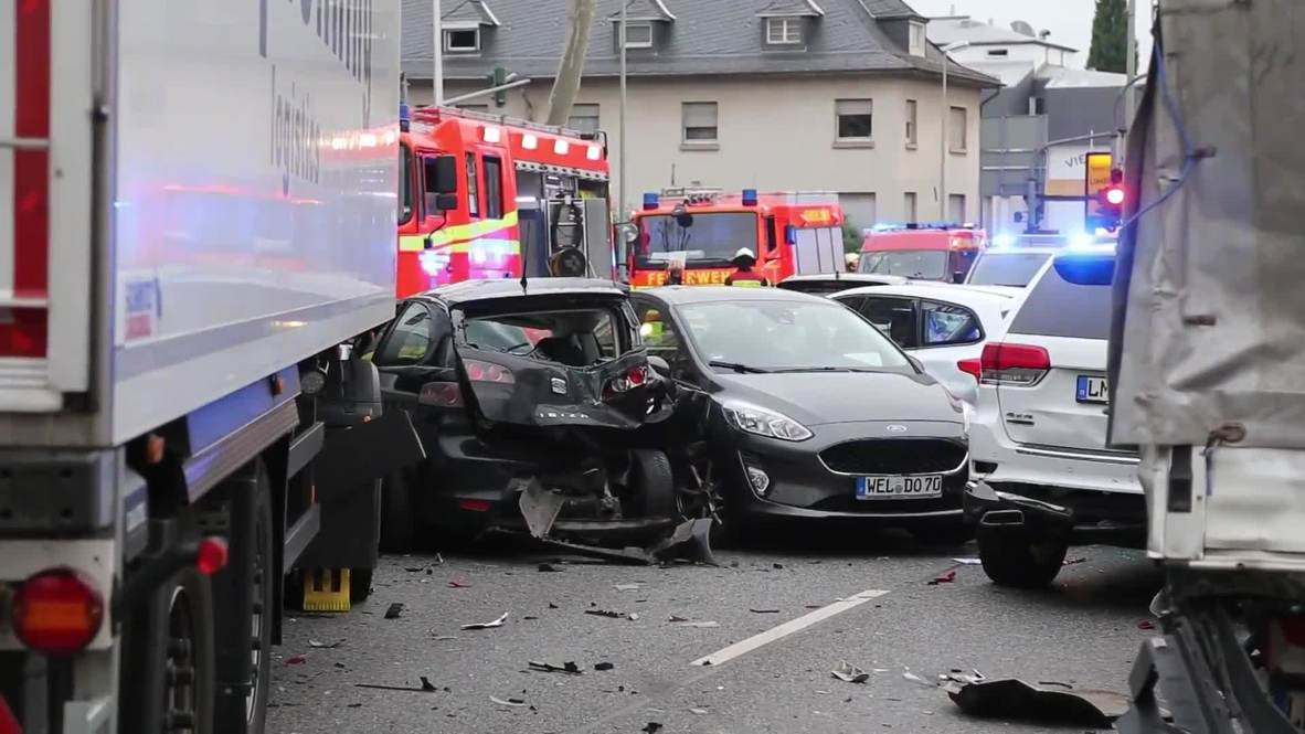 Germany: 17 injured after stolen lorry plows into cars in Limburg