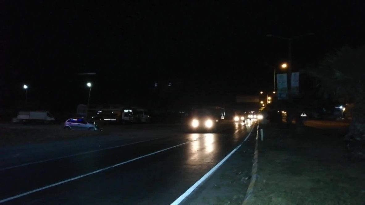 Turquía: Convoy militar se desplaza cerca de la frontera con Siria