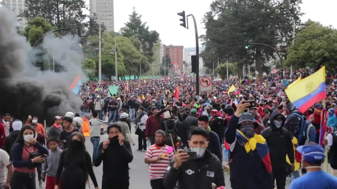 Ecuador: Manifestantes indígenas protestan contra medidas económicas del presidente Moreno