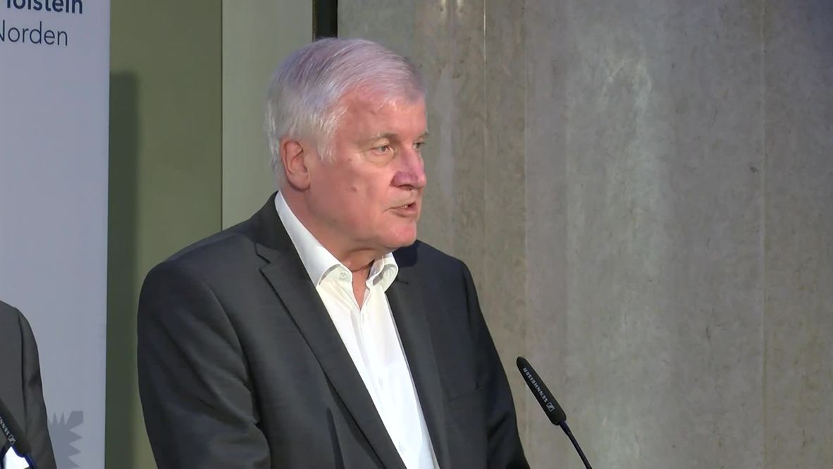 Germany: Seehofer announces new protective measures in wake of Halle attack