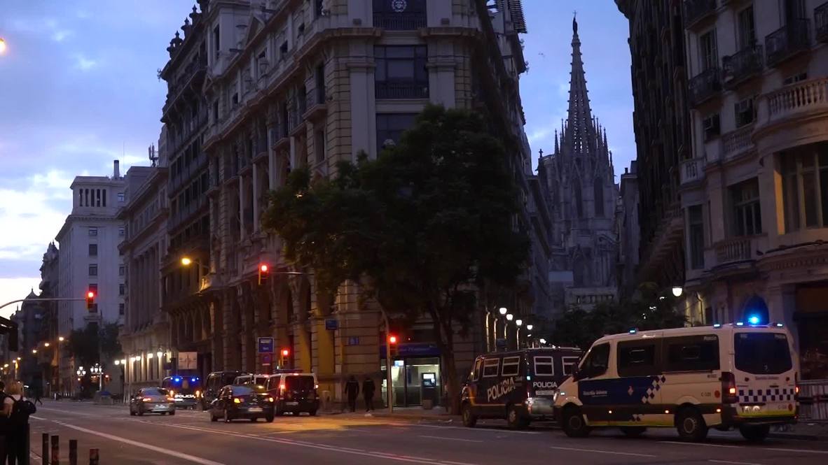 Spain: Barcelona rises after another day of unrest - 152 injured and 12 arrested